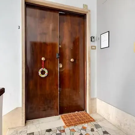 Victoira's Appartament In Apartment